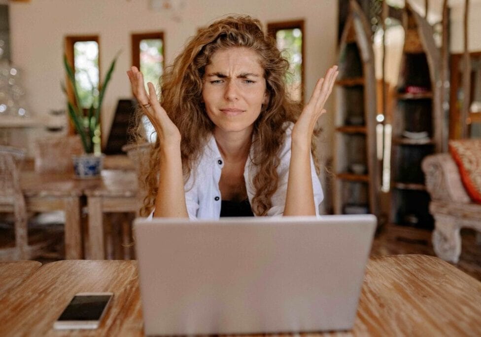 Blog 2 Image - March 2025 - 3 MASSIVE Financial Mistakes So YOU Don’t Make Them Too Blog 2 Image - March 2025 - 3 MASSIVE Financial Mistakes So YOU Don’t Make Them Too