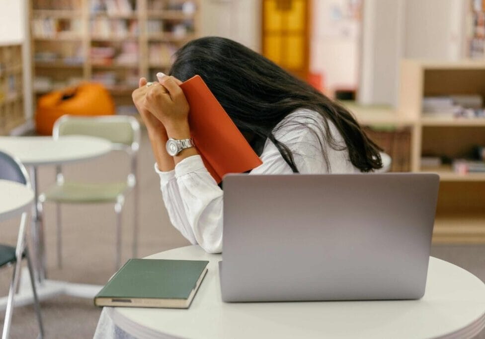 Image-Blog-2-April-2024-for-May-Dont-Let-Fear-Stop-You-Getting-Help-With-Your-Finances Image-Blog-2-April-2024-for-May-Dont-Let-Fear-Stop-You-Getting-Help-With-Your-Finances